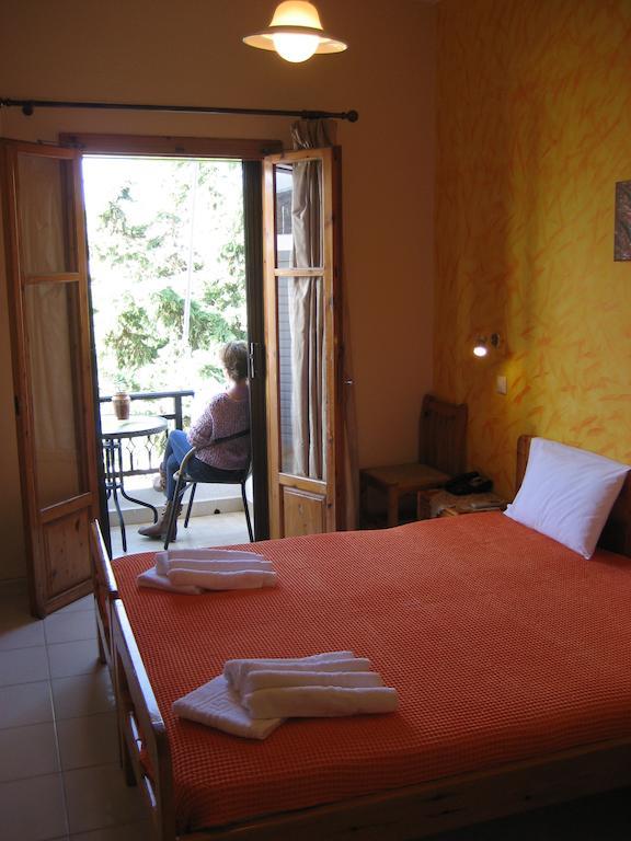 Thalia Hotel Palekastro Bagian luar foto